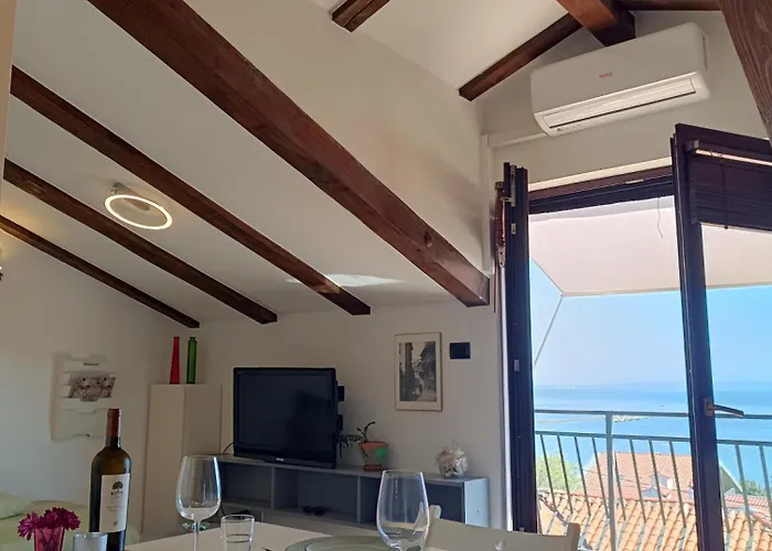 Apartman Fenix - Stunning View, Great Location & Free Parking *