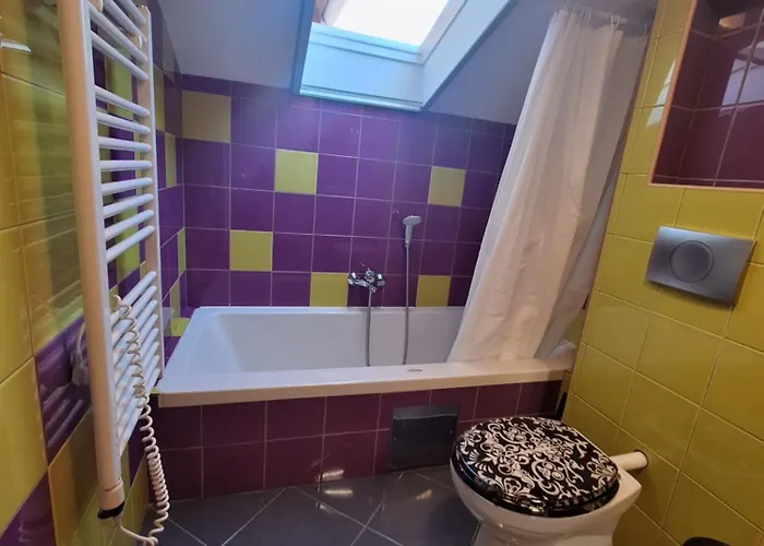 Fenix - Stunning View, Great Location & Free Parking Apartman *