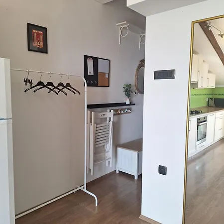 Fenix - Stunning View, Great Location & Free Parking